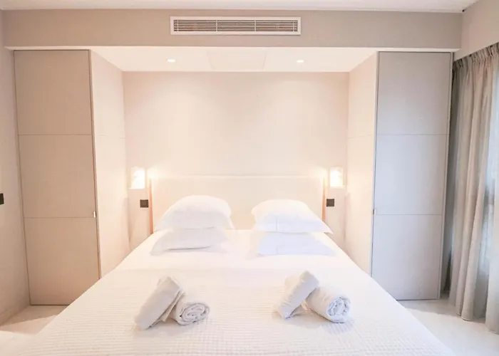 Appartement Gray Renovated Luxurious Located In *